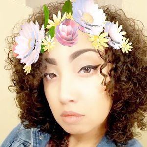 Meet your Posher, Valerie